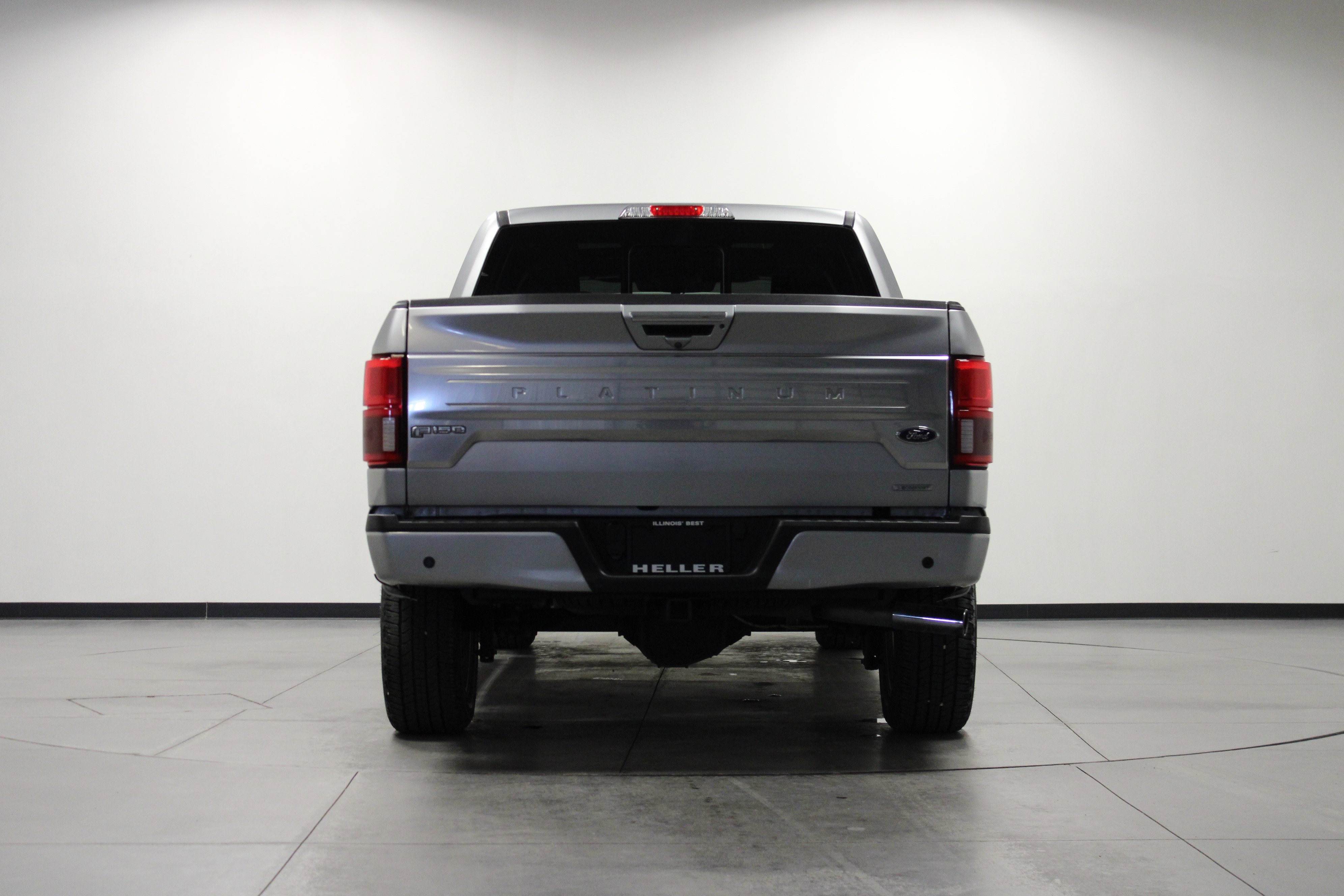 Used 2020 Ford F150 Platinum w/ Technology Package AWD/4WD image 5