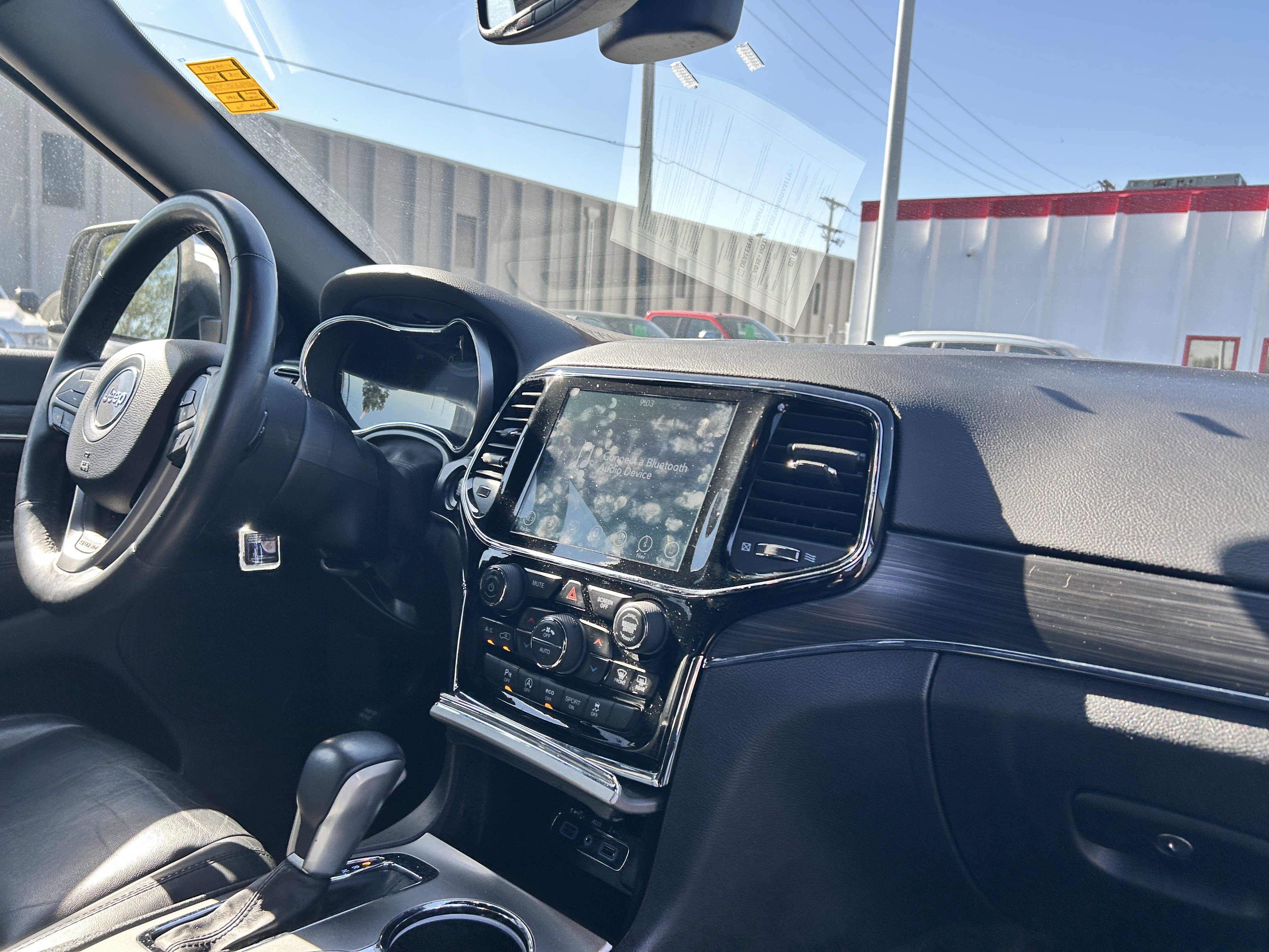 Used 2019 Jeep Grand Cherokee Limited AWD/4WD image 15