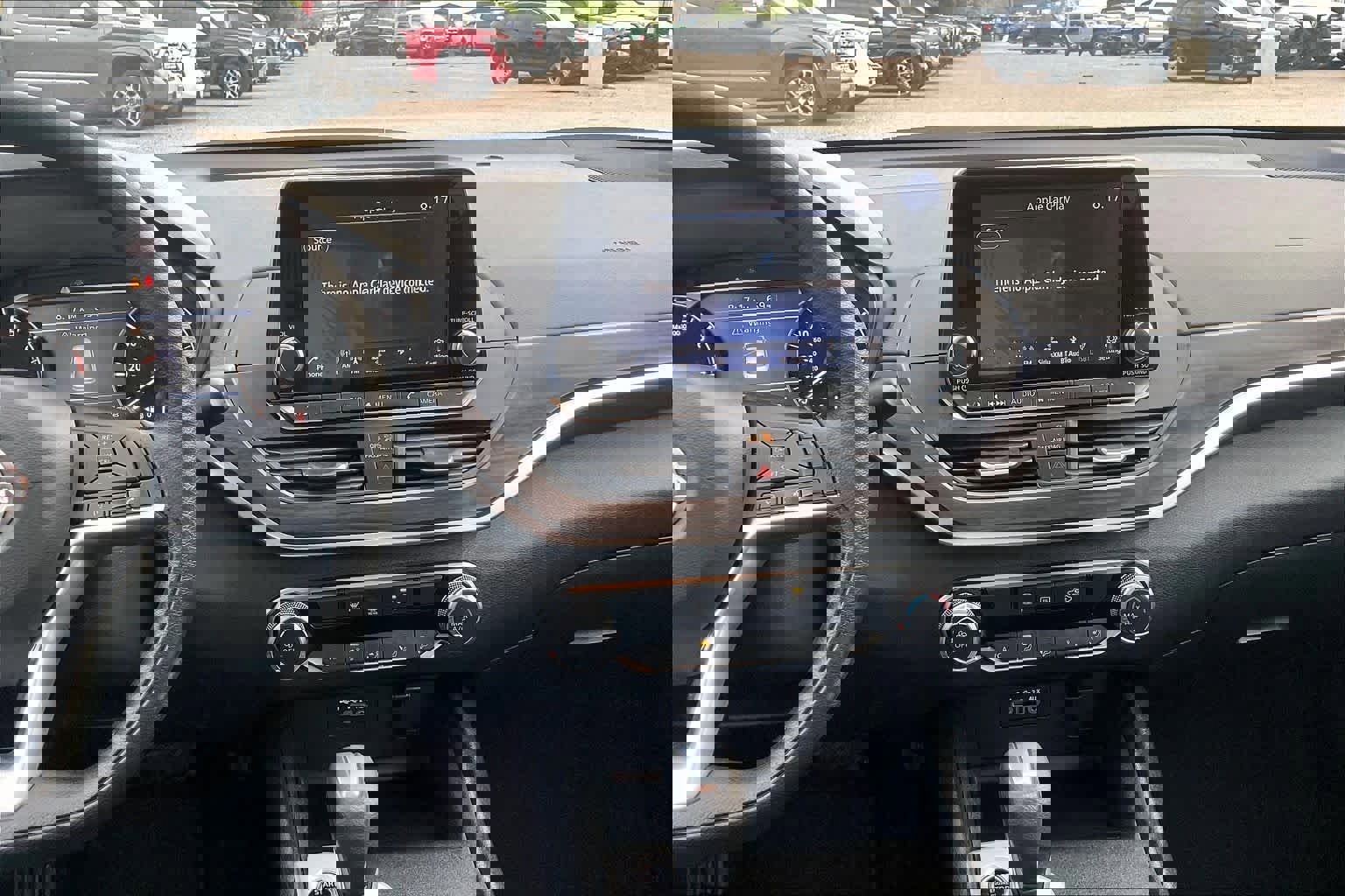 Used 2025 Nissan Altima 2.5 SV FWD image 7