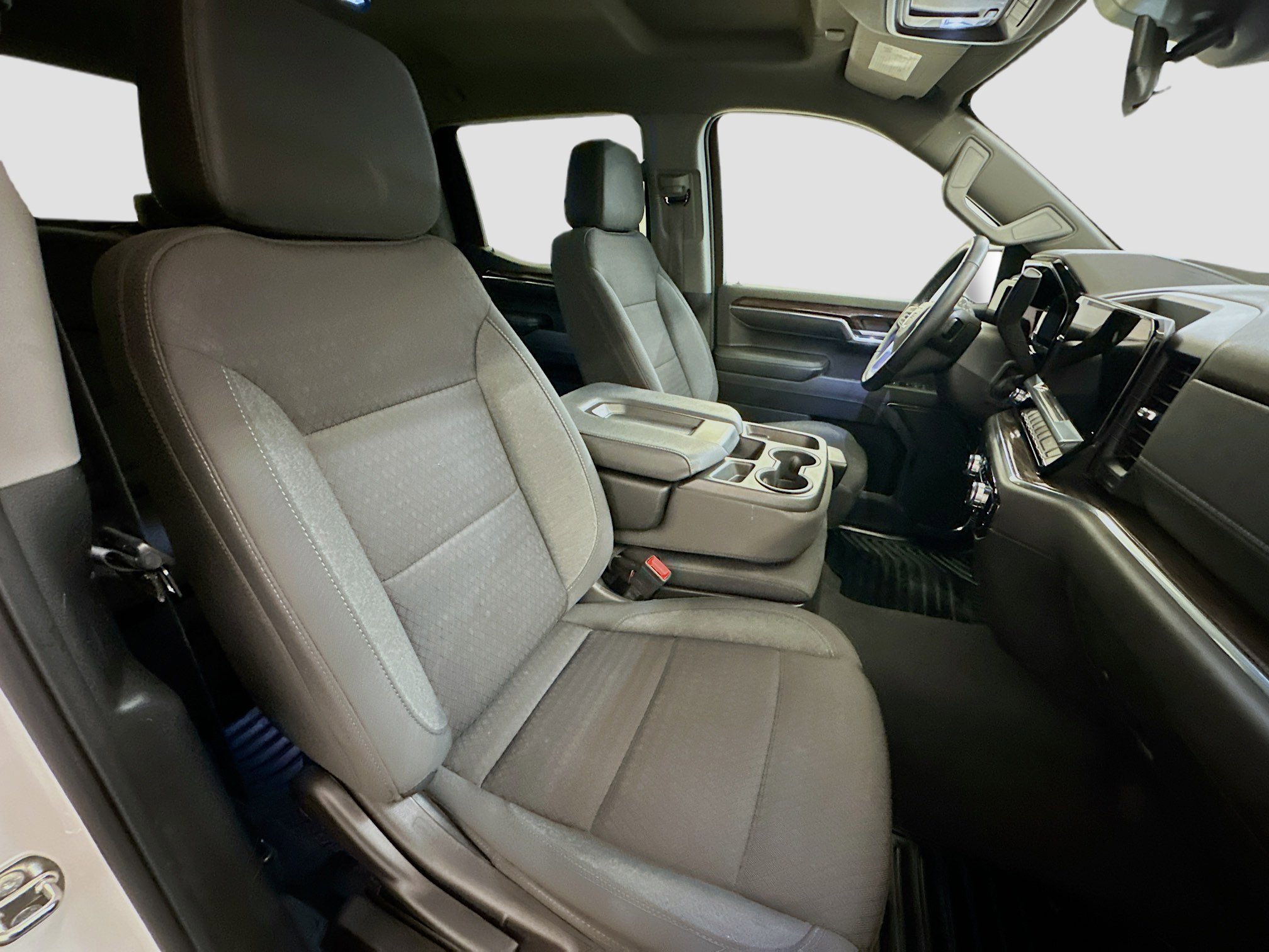 Used 2024 GMC Sierra 1500 Elevation image 32