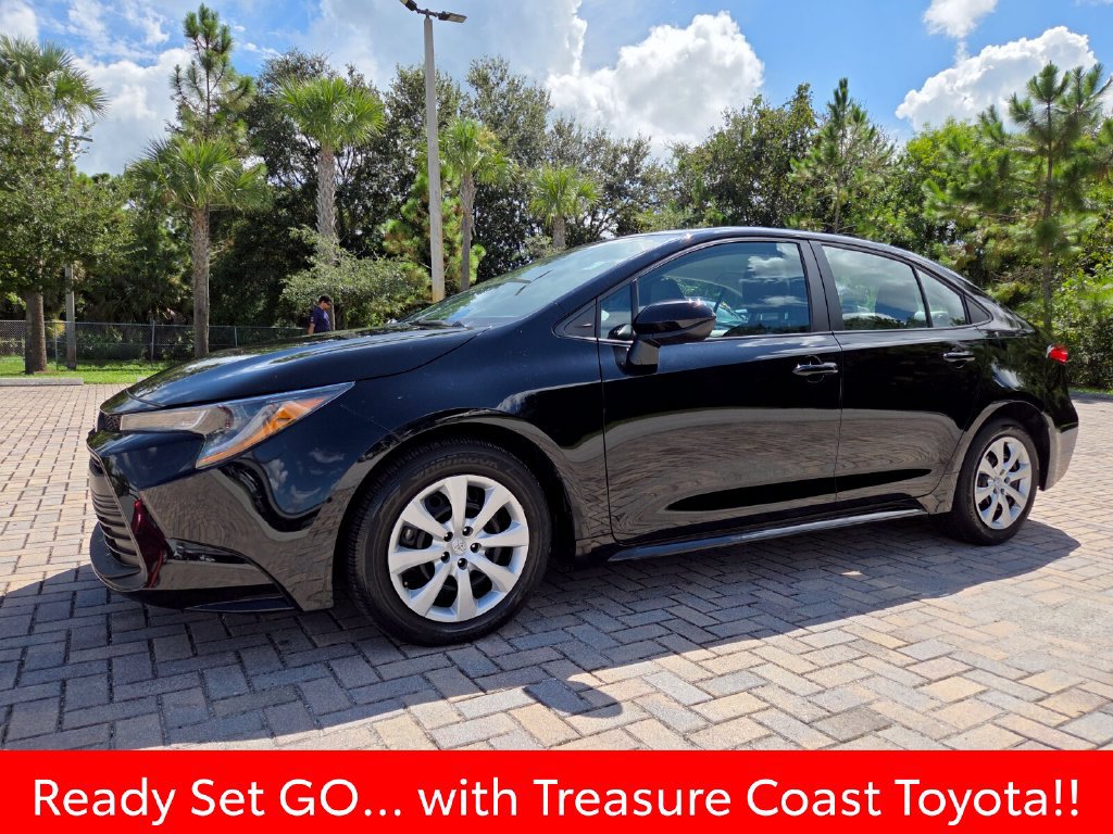 Certified 2024 Toyota Corolla LE FWD image 4