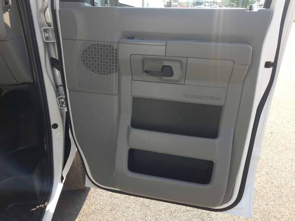 Used 2016 Ford E-350 and Econoline 350 Super Duty w/ Power Windows & Locks Group image 16