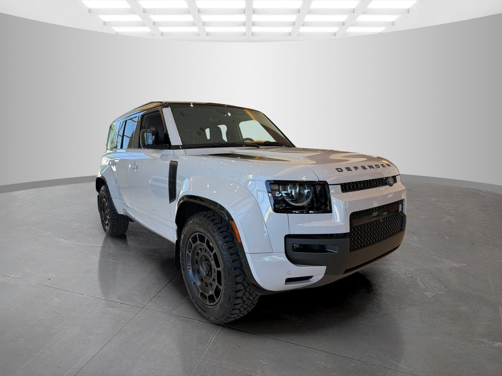 New 2026 Land Rover Defender 110 OCTA AWD/4WD image 3