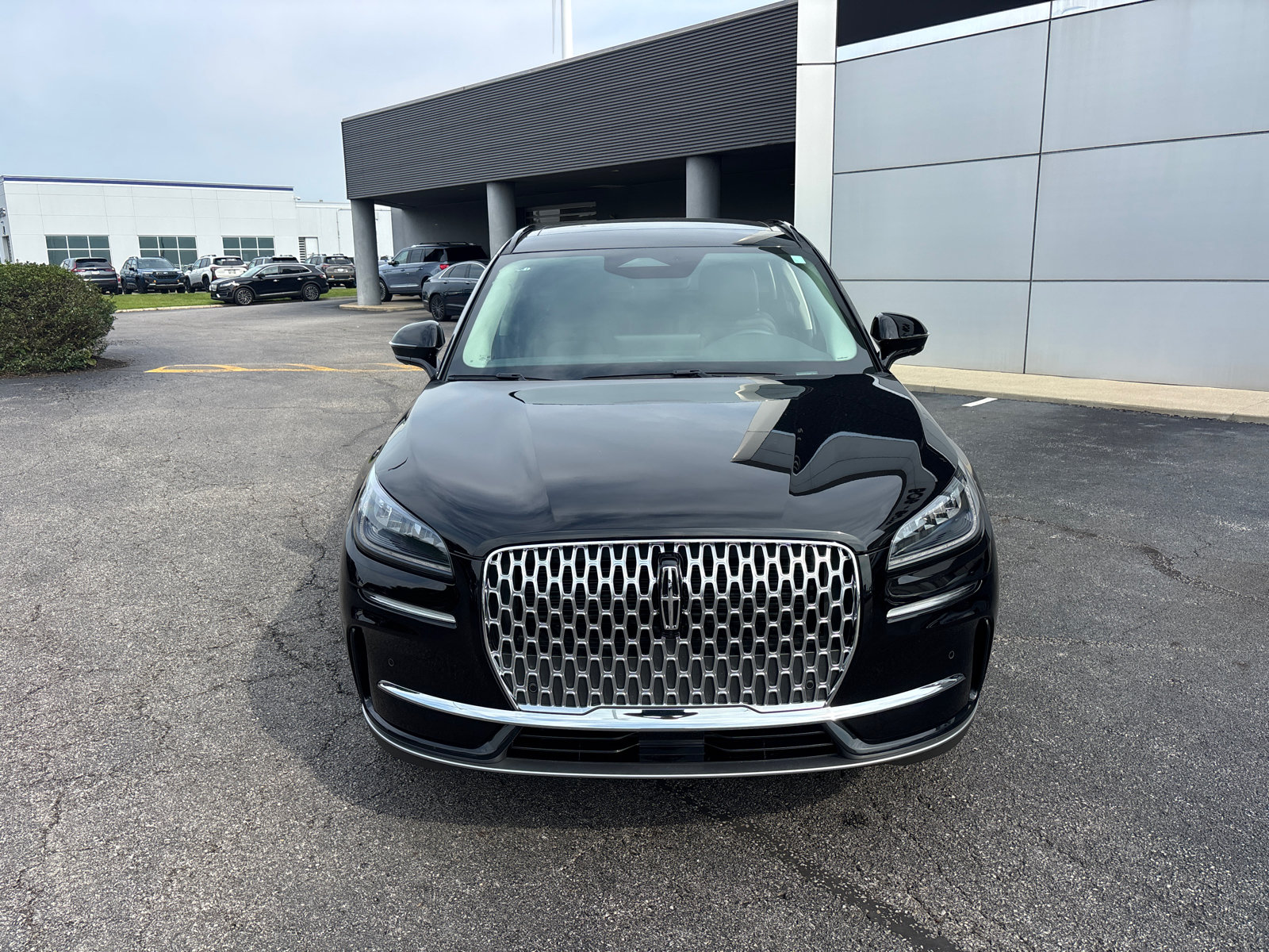 New 2026 Lincoln Corsair Premiere AWD/4WD image 2