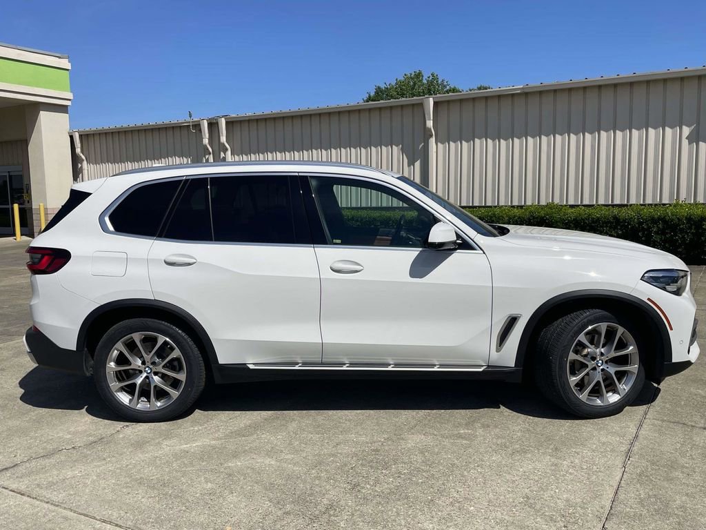 Used 2023 BMW X5 sDrive40i w/ Premium Package RWD image 2