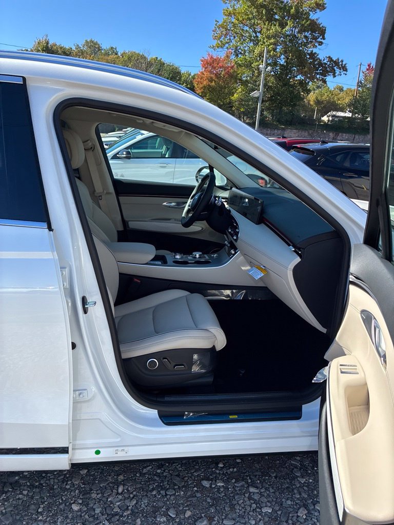 New 2027 Genesis GV70 2.5T Advanced AWD/4WD image 17