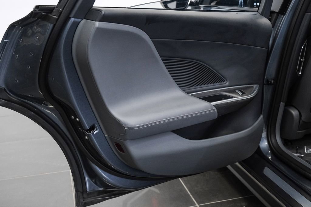 Used 2024 Lucid Air Touring image 49
