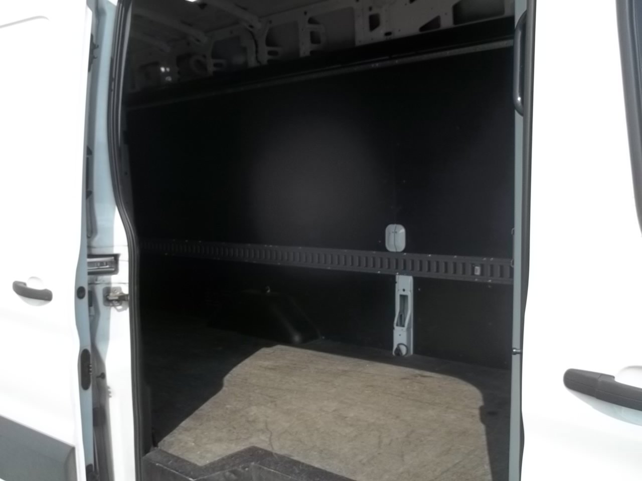 Used 2019 Ford Transit 350 148 High Roof Extended image 18