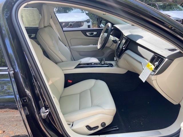 New 2026 Volvo V60 B5 Cross Country Plus w/ Climate Package AWD/4WD image 16