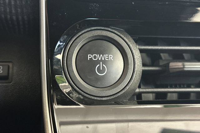 Used 2023 Toyota bZ4X FWD image 27
