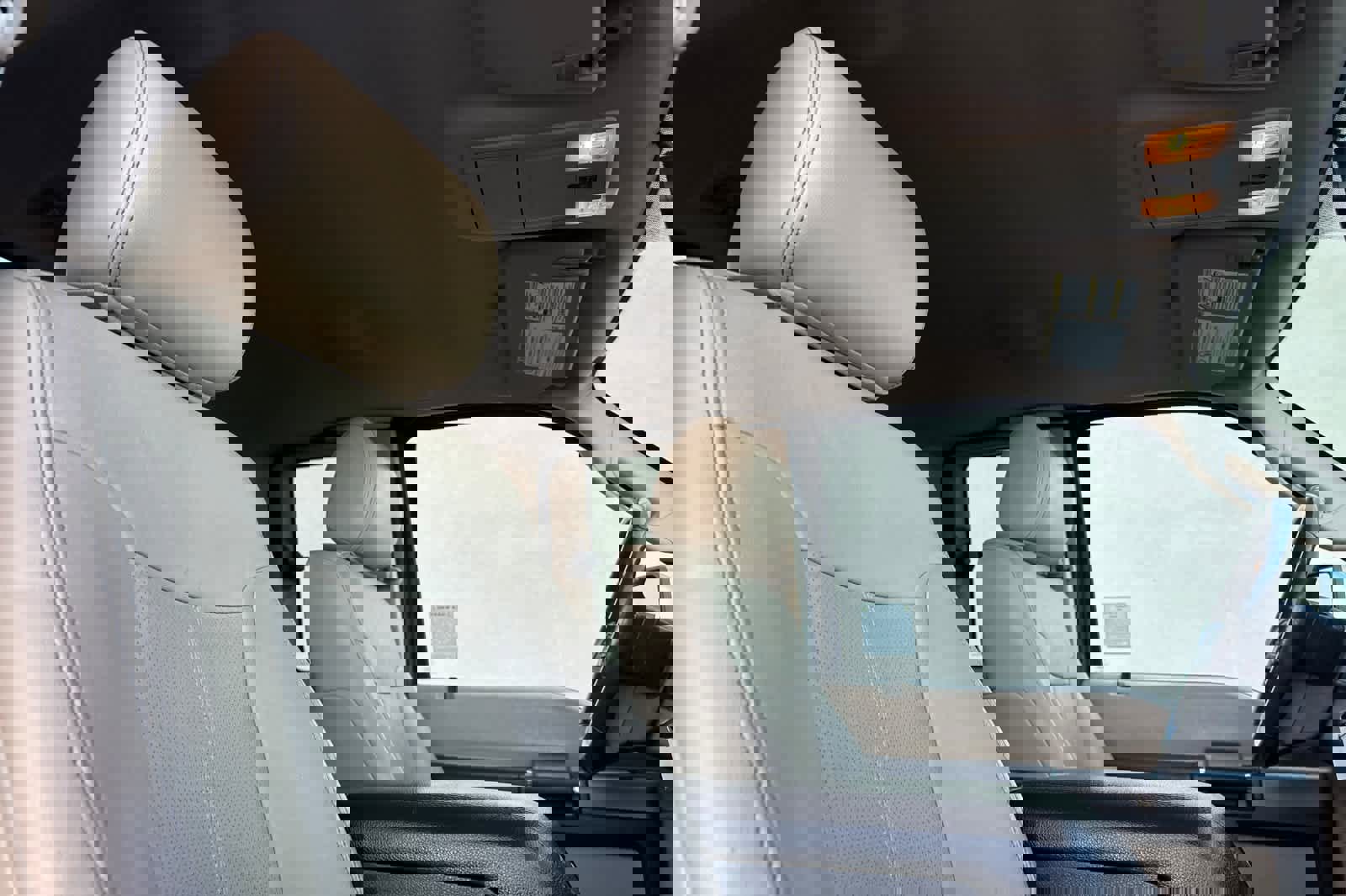 Used 2015 Ford F250 Lariat w/ Chrome Package image 17