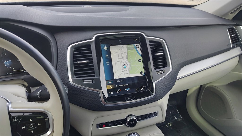 Used 2022 Volvo XC90 T5 Momentum w/ Climate Package image 19