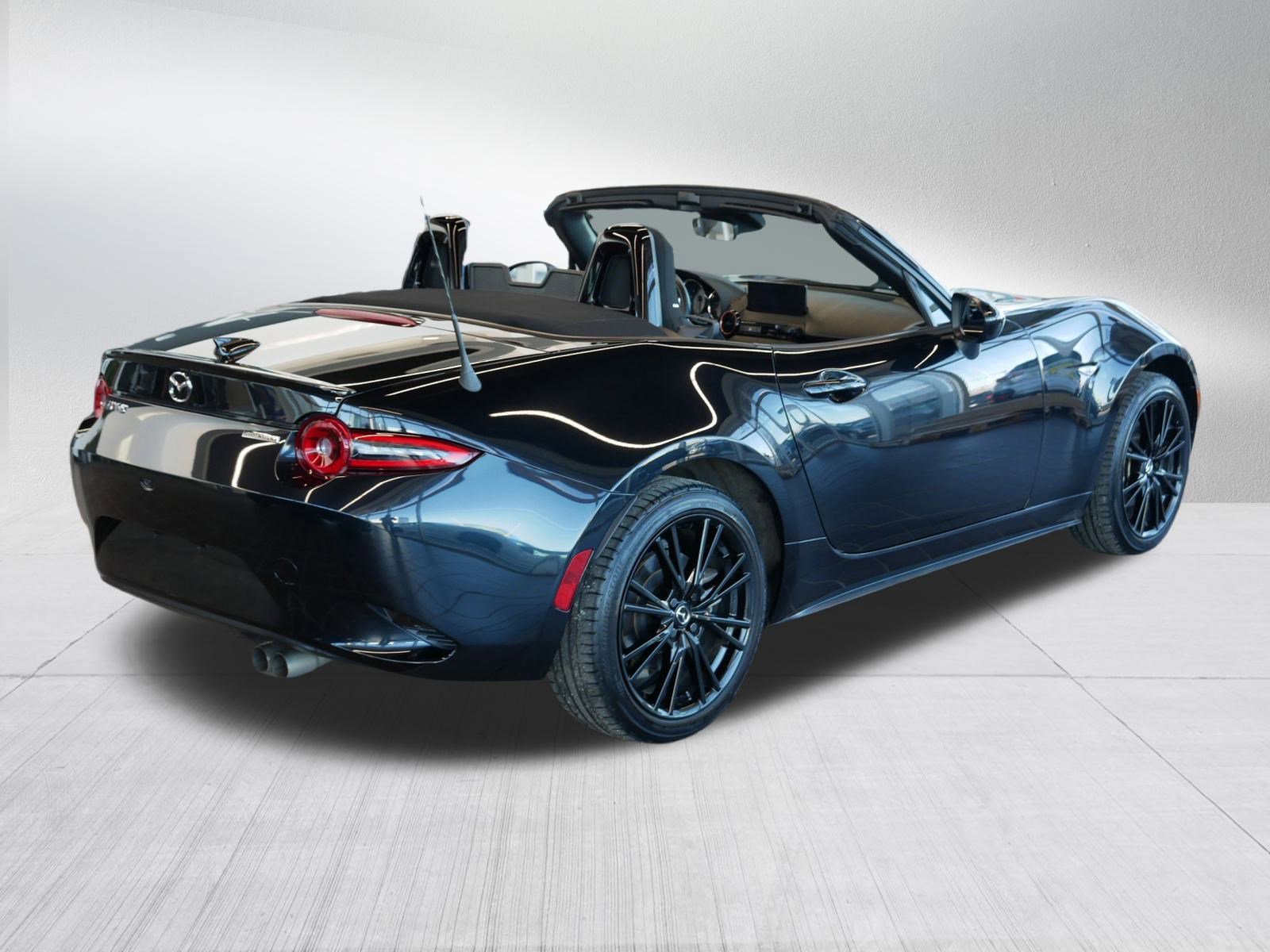 Used 2024 MAZDA MX-5 Miata Club image 7