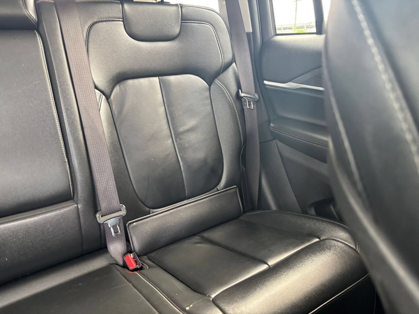 Used 2022 Jeep Grand Cherokee Limited AWD/4WD image 36