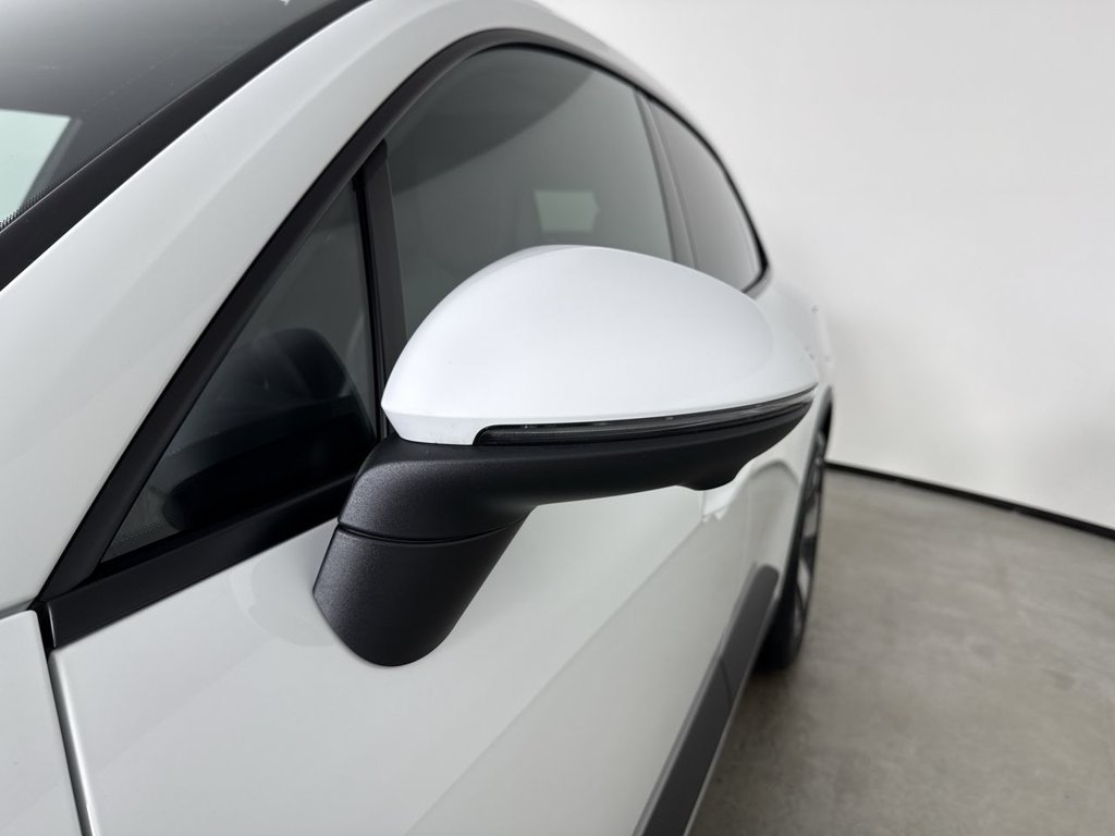 Certified 2025 Porsche Macan 4 Electric AWD/4WD image 12