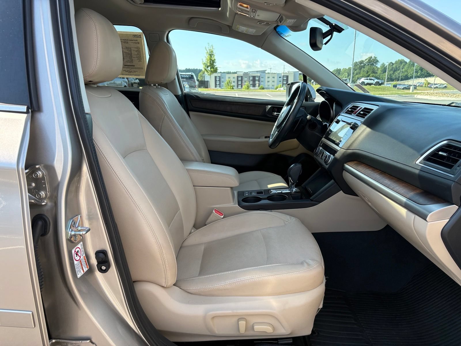 Used 2016 Subaru Outback 2.5i Limited AWD/4WD image 29
