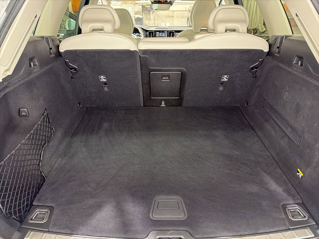 Used 2019 Volvo XC60 T6 Inscription w/ Protection Package Premier image 25