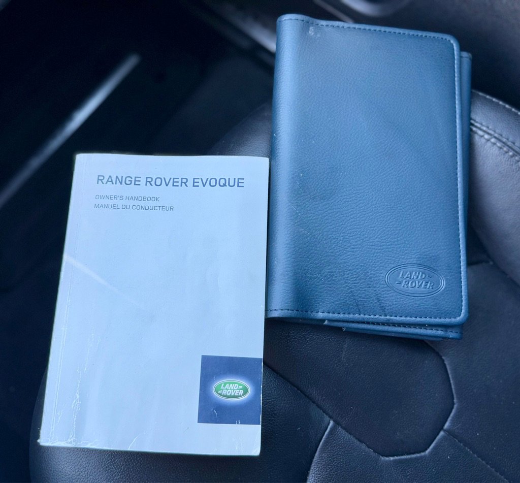 Used 2015 Land Rover Range Rover Evoque Pure Plus image 12