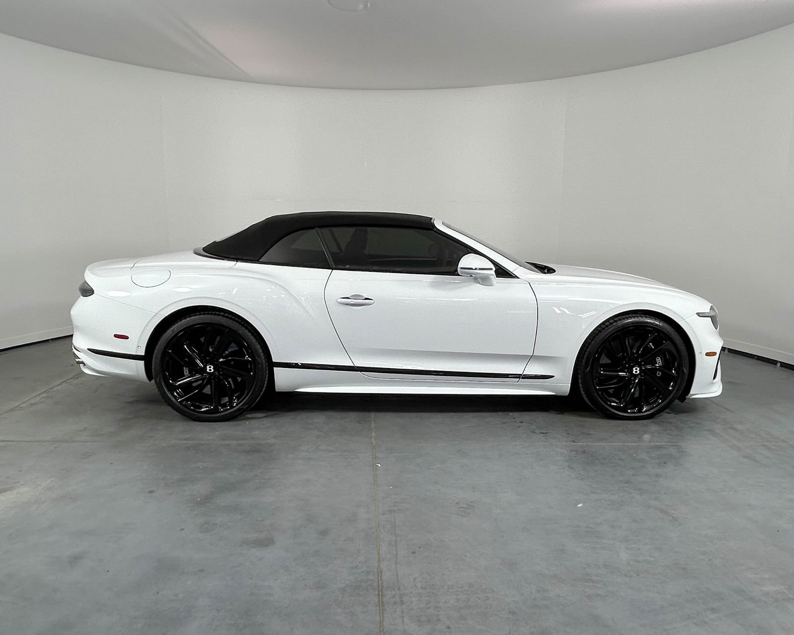 New 2026 Bentley Continental GTC image 34