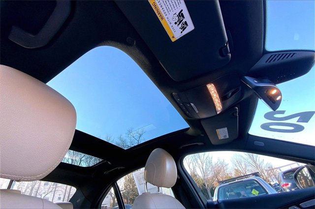 Used 2020 Mercedes-Benz C 300 4MATIC Sedan image 11