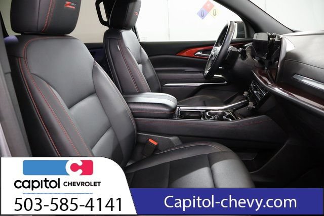 Used 2025 Chevrolet Traverse Z71 AWD/4WD image 28