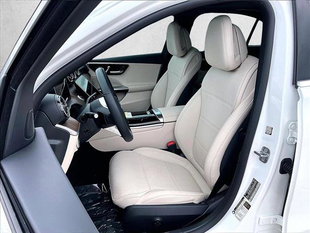Used 2025 Mercedes-Benz C 300 Sedan image 27