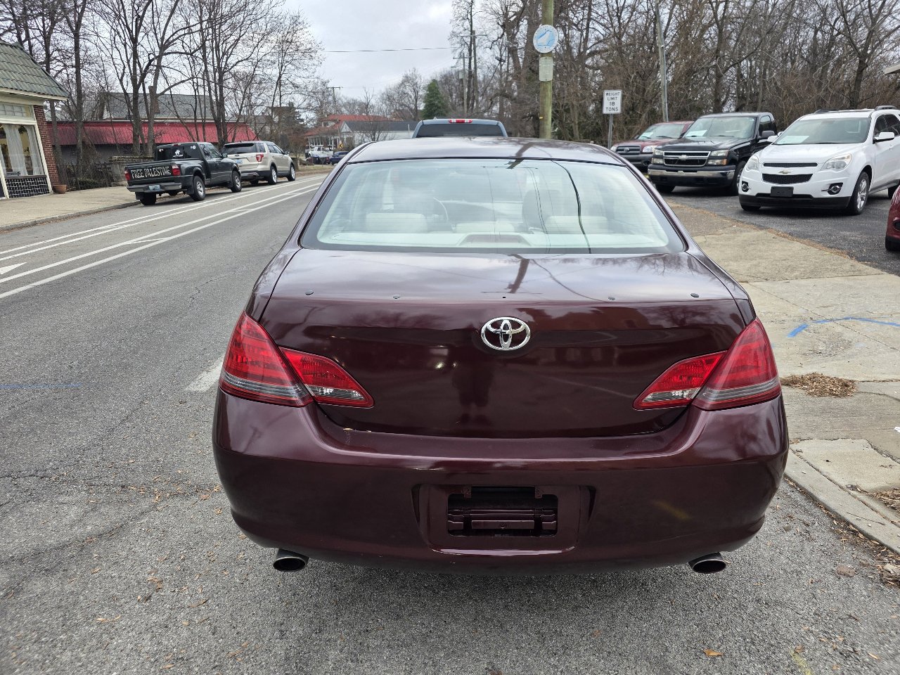 Used 2008 Toyota Avalon XLS image 4