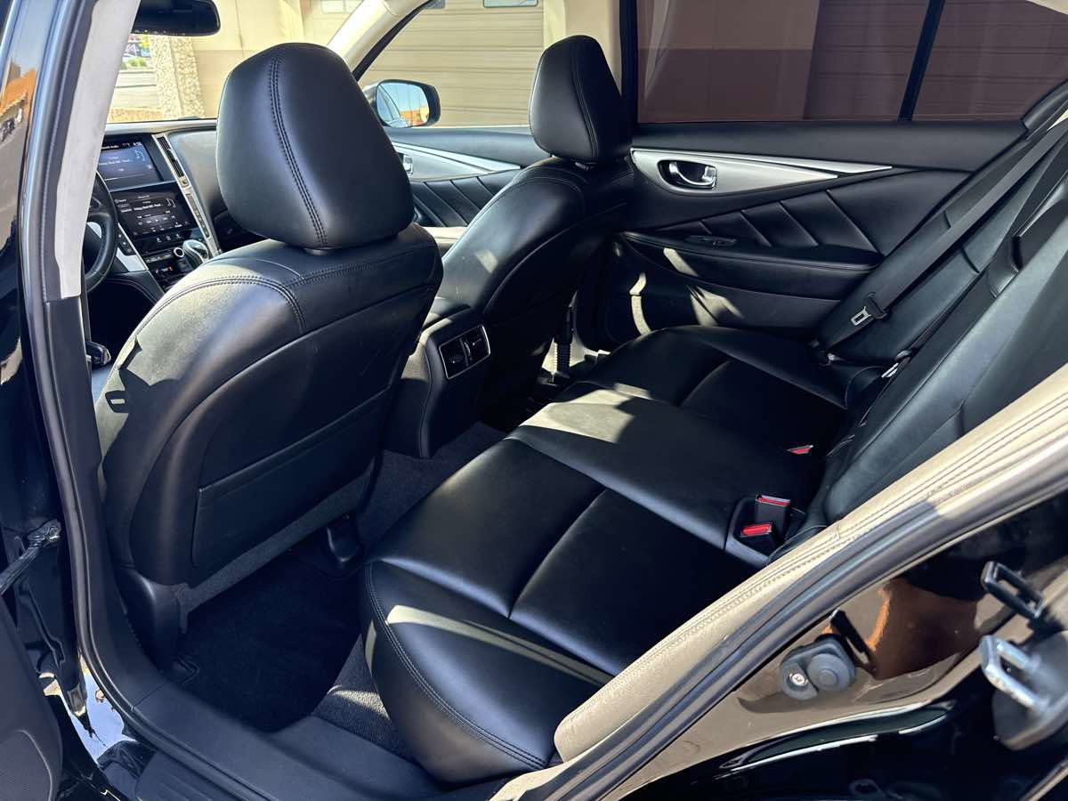 Used 2021 INFINITI Q50 Luxe RWD image 19