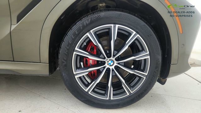 Used 2022 BMW X6 xDrive40i w/ Executive Package AWD/4WD image 60