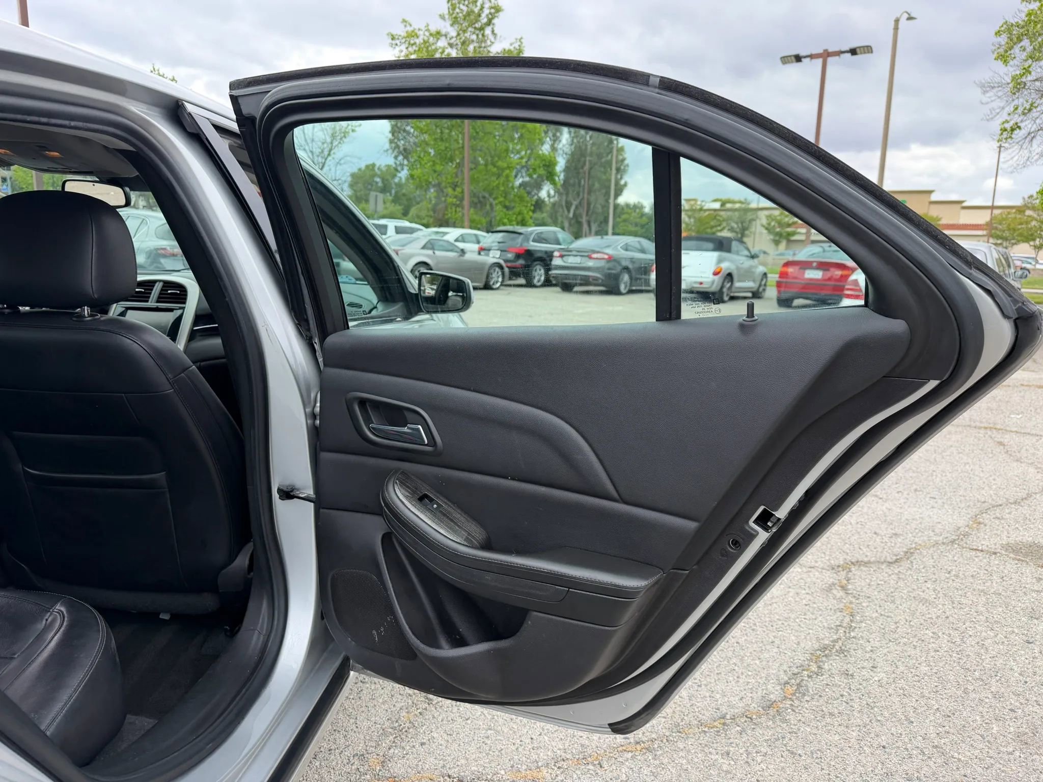 Used 2016 Chevrolet Malibu LTZ FWD image 17
