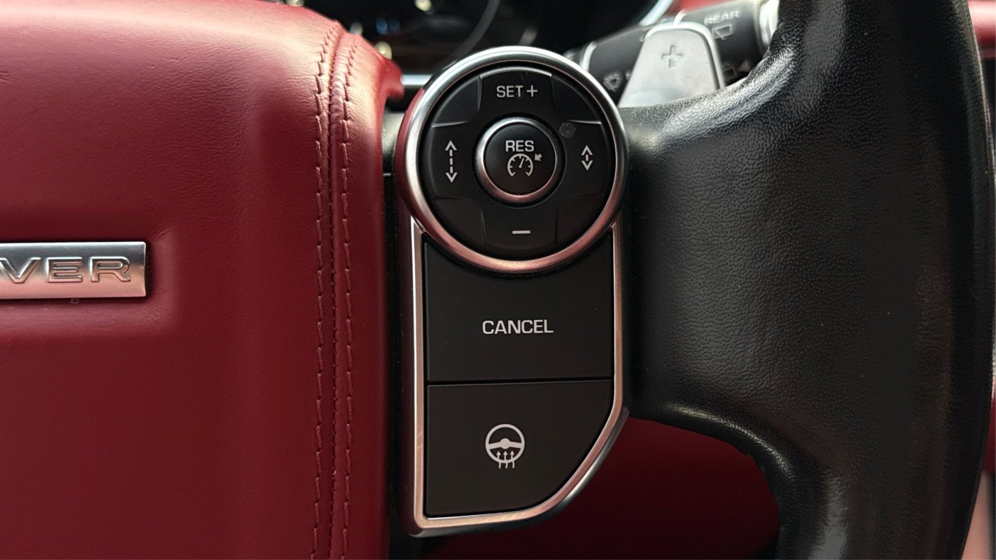 Used 2017 Land Rover Range Rover Autobiography image 33