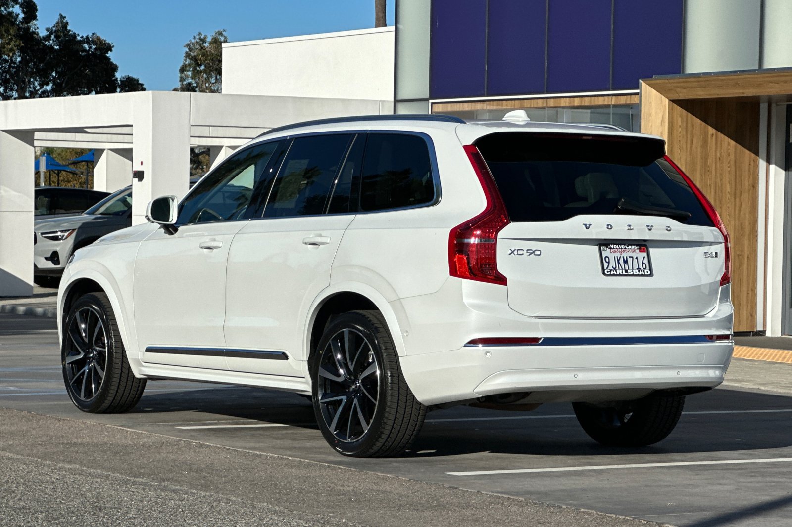 Certified 2023 Volvo XC90 B6 Plus w/ Protection Package Premier AWD/4WD image 6