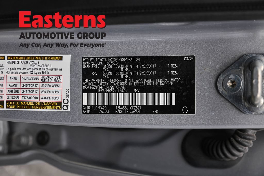 Used 2025 Toyota 4Runner SR5 AWD/4WD image 34