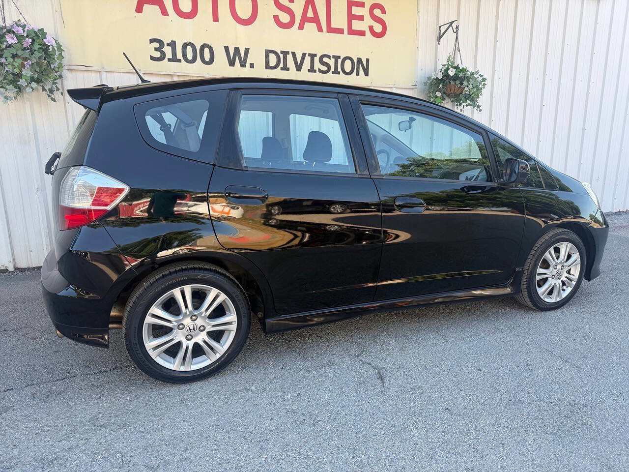 Used 2010 Honda Fit Sport image 4