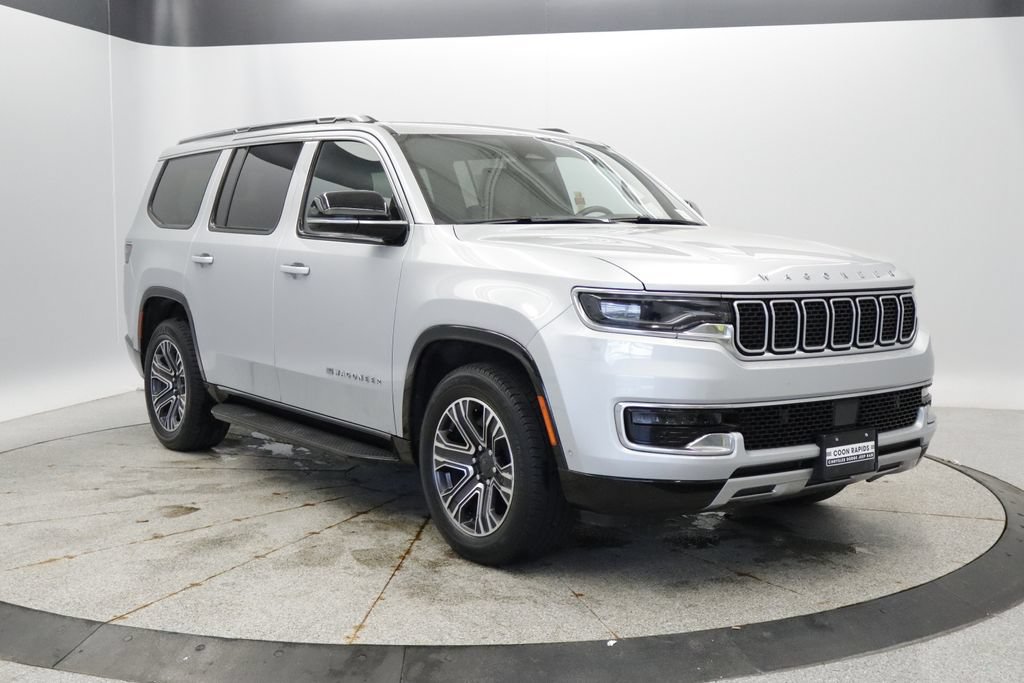 Certified 2024 Jeep Wagoneer Series II w/ Flexible Seating Group AWD/4WD image 9