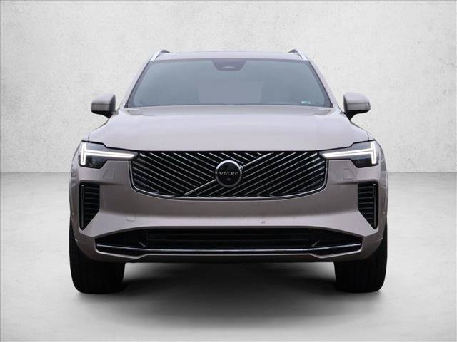 Used 2025 Volvo XC90 B5 Ultra w/ Protection Package Premier AWD/4WD image 2