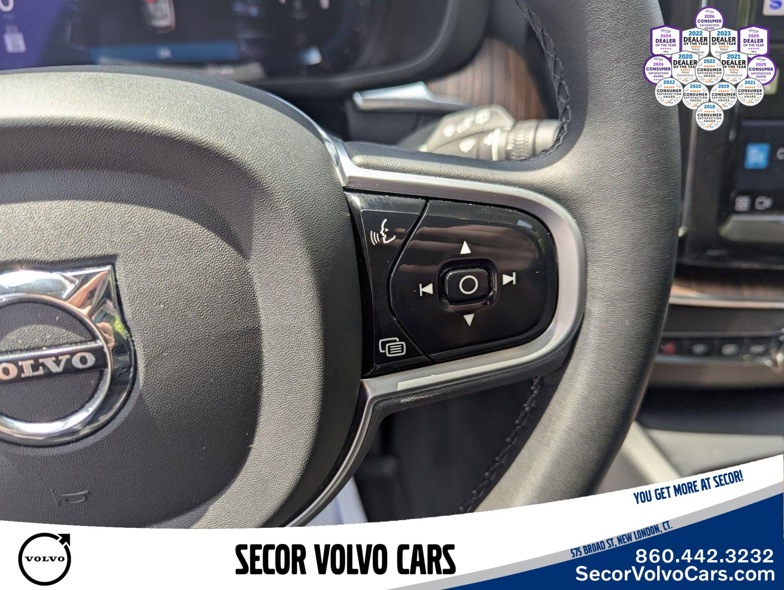 Certified 2023 Volvo XC60 B5 Plus w/ Climate Package AWD/4WD image 18