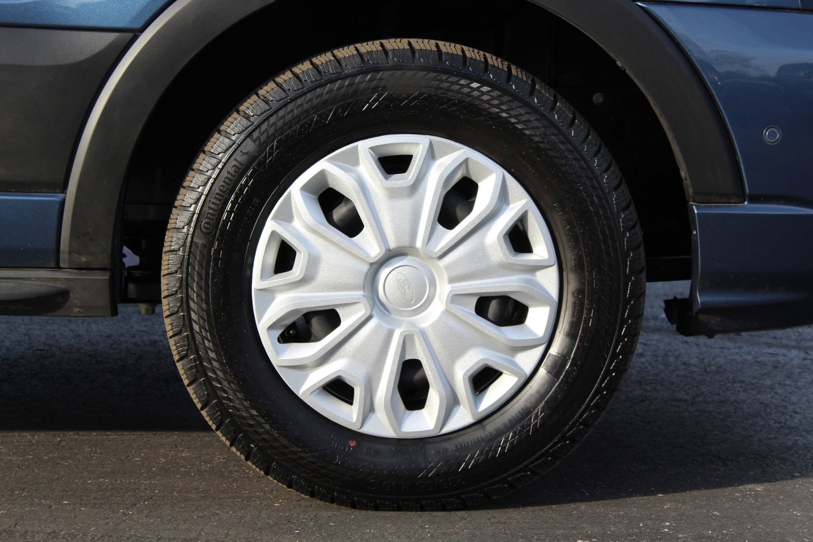 Used 2023 Ford Transit 350 XLT image 20