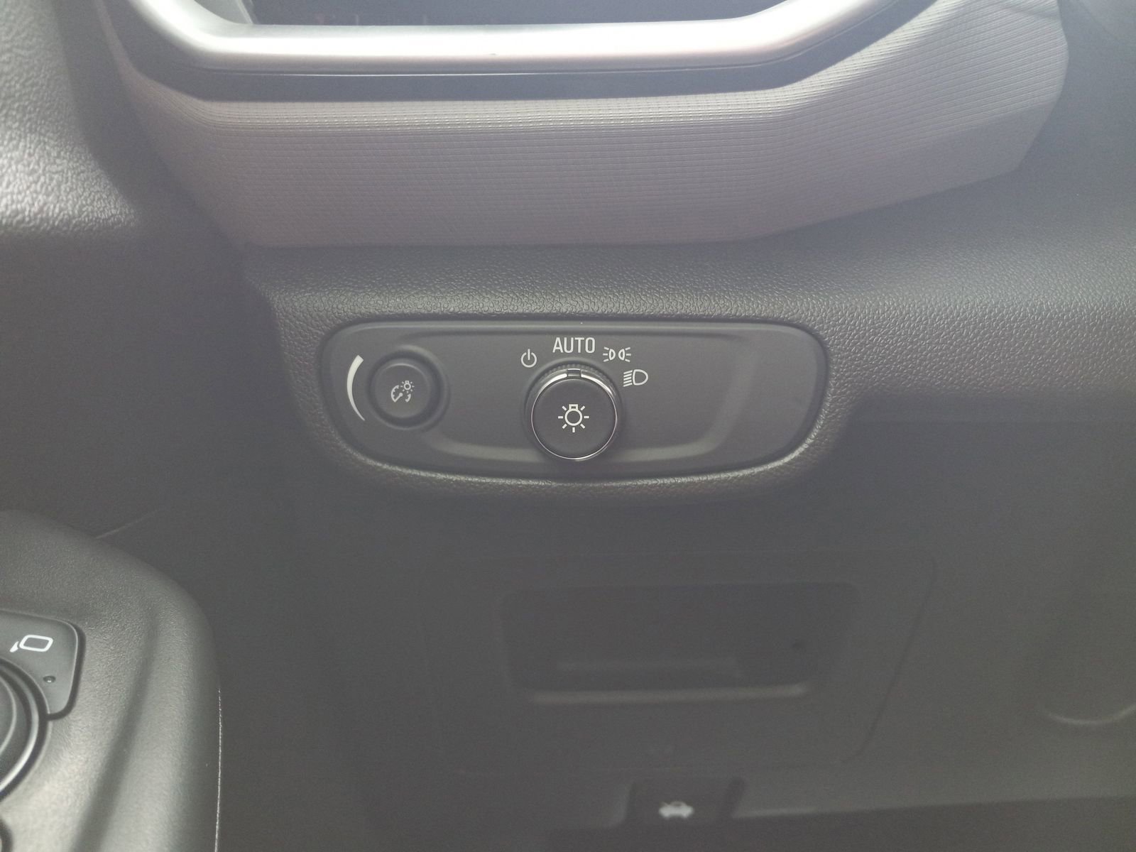 Used 2022 Chevrolet TrailBlazer LS image 21