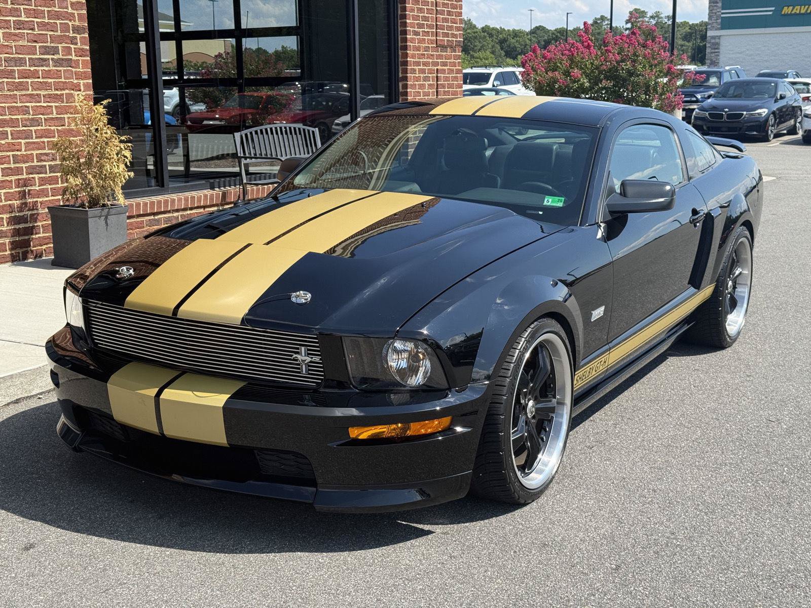 Used 2006 Ford Mustang GT RWD image 1