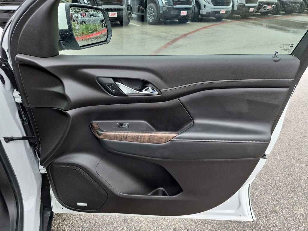 Used 2022 GMC Acadia Denali w/ Denali Ultimate Package FWD image 37