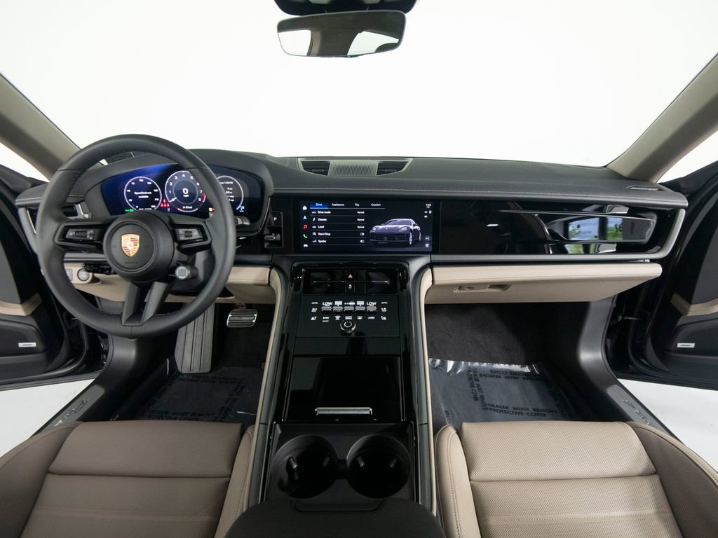 New 2026 Porsche Panamera 4 AWD/4WD image 32