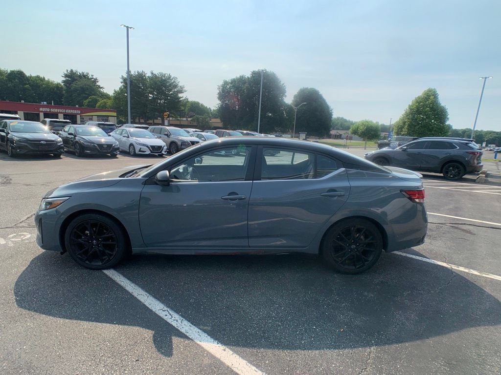 Certified 2025 Nissan Sentra SR w/ Midnight Edition FWD image 8