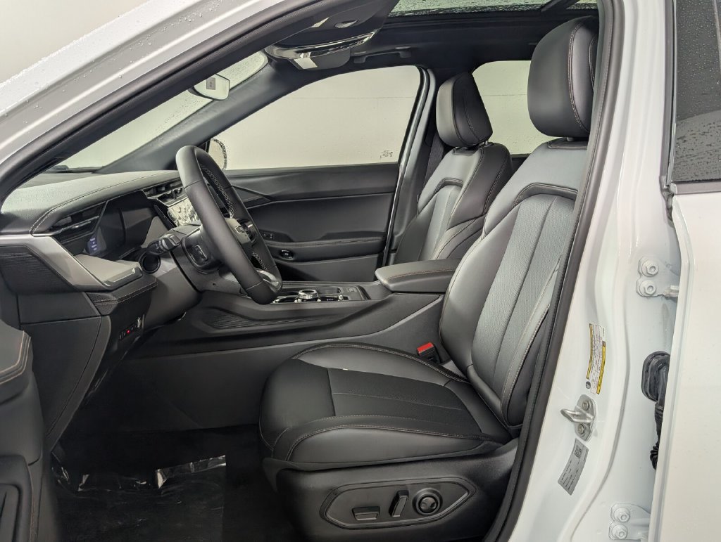 New 2026 Jeep Cherokee Limited AWD/4WD image 13