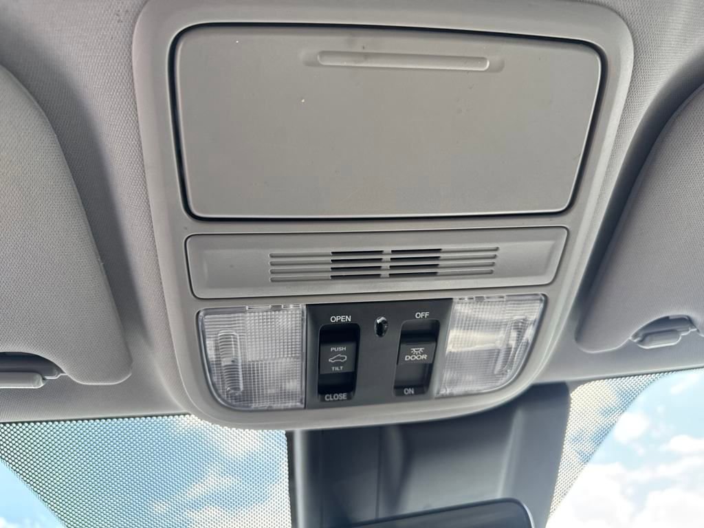 Used 2019 Honda Odyssey EX-L image 38