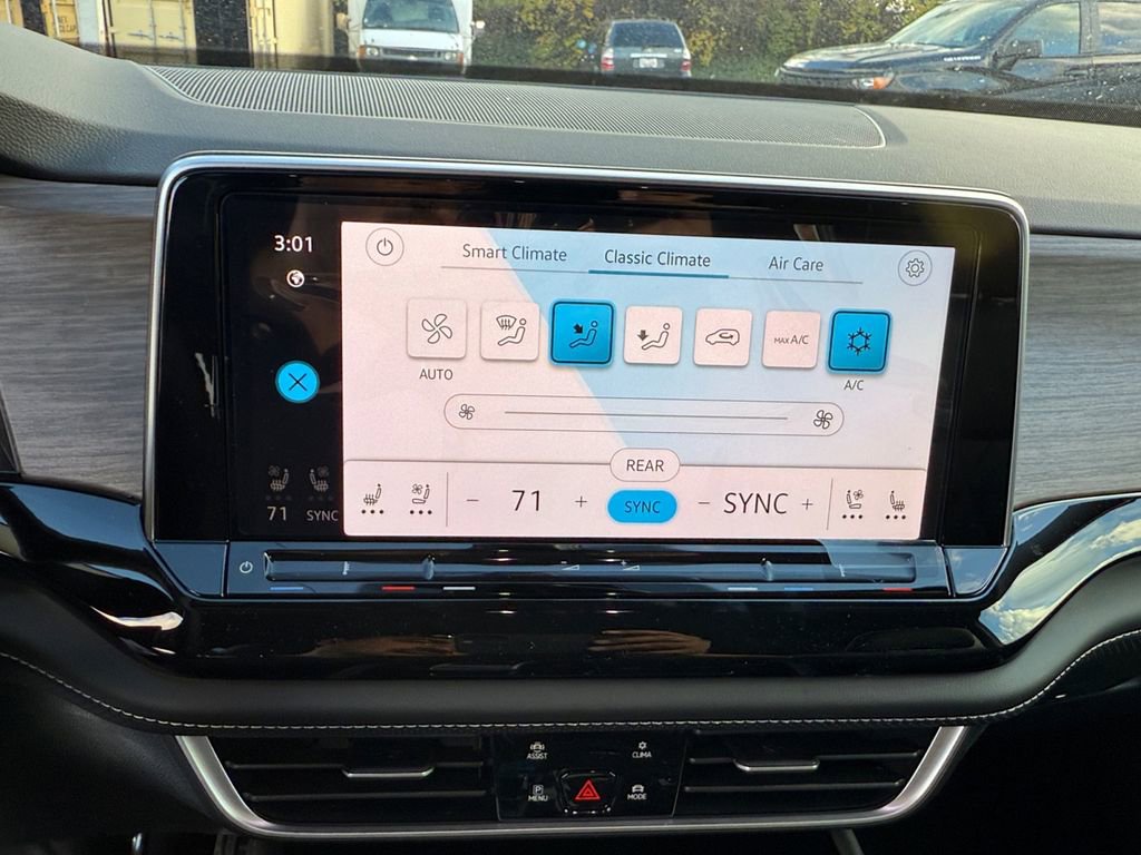 New 2026 Volkswagen Atlas SEL Premium R-Line image 19