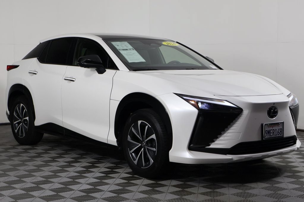 Certified 2024 Lexus RZ 300e Premium w/ Accessory Package (Z1) FWD image 3