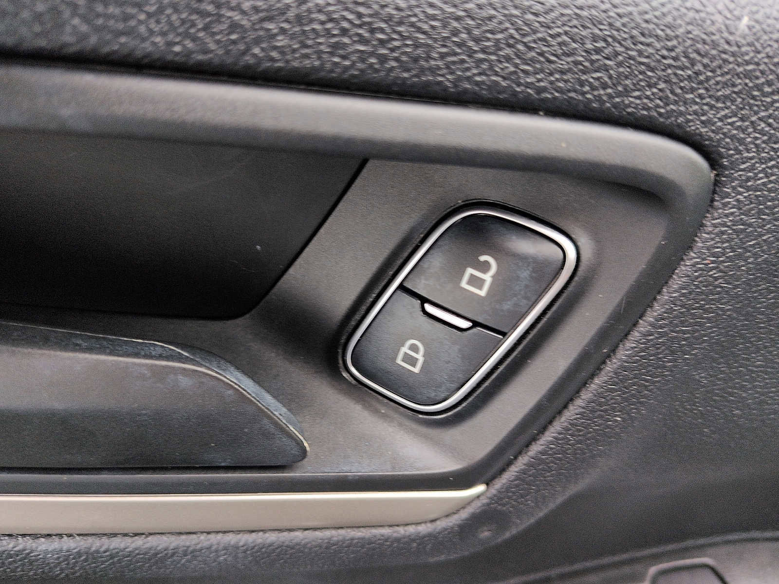 Used 2022 Ford Escape S FWD image 13