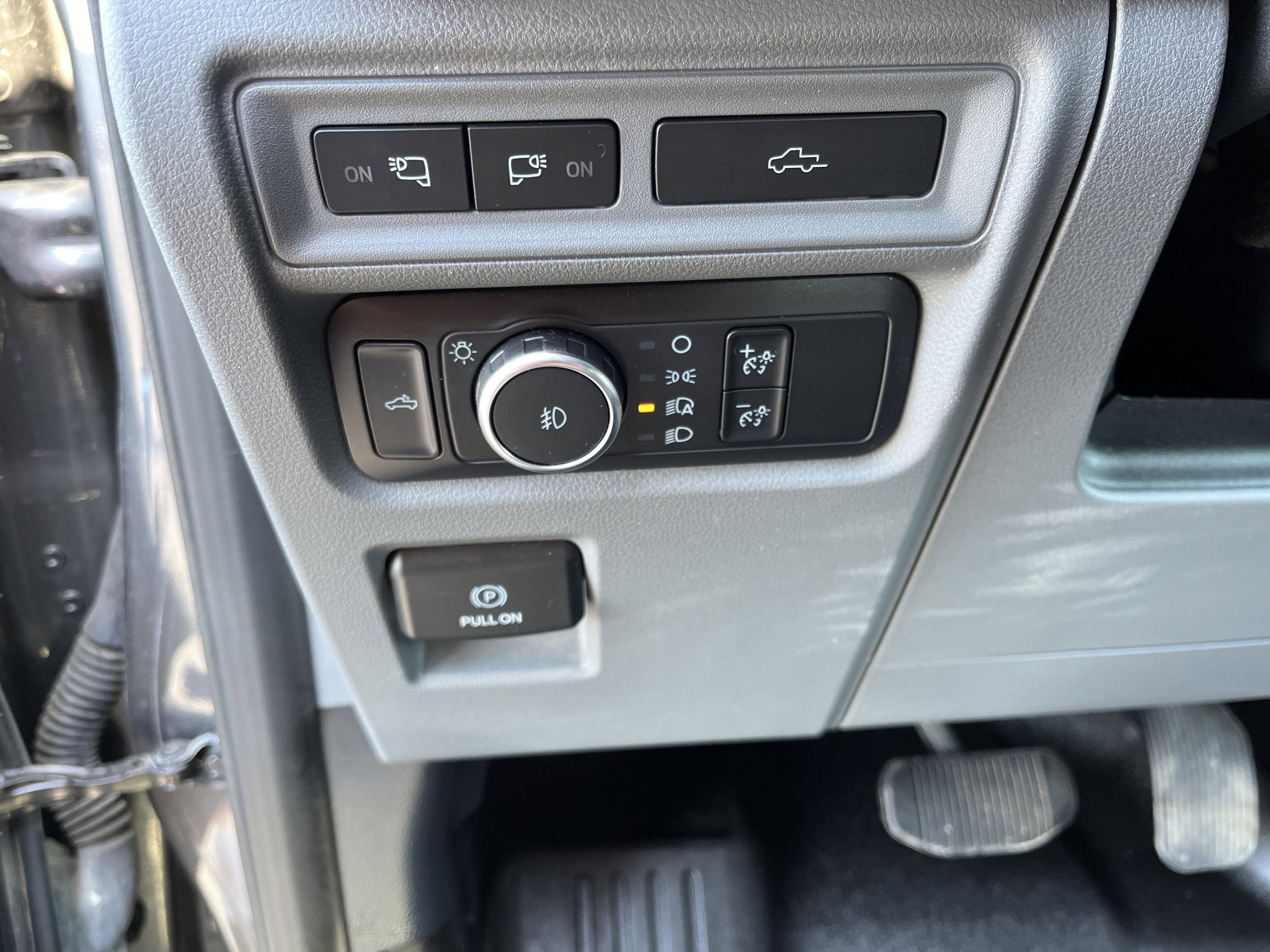 Used 2021 Ford F150 XLT w/ Equipment Group 302A High image 17