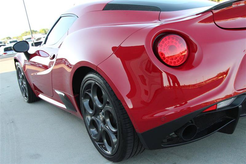 Used 2015 Alfa Romeo 4C Launch Edition w/ Convenience Group RWD image 49